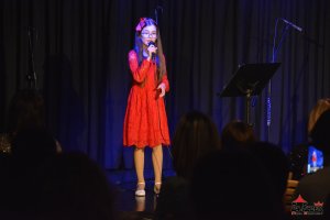 Koncert uczestników warsztatów wokalnych "Zimowa Piosenka" z udziałem Kasi Lisowskiej