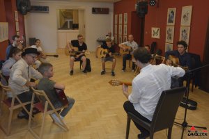 Wakacyjne Warsztaty Gitatowe z Piotrem Resteckim MUZYCZNE LATO