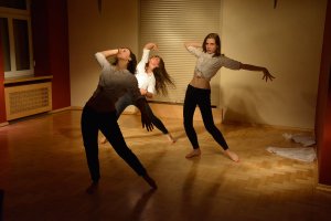 Etiuda teatru ruchu - "Uwikłani zaplątani"spektakl w ramach IX edycji projektu Podróż - kierunek Teatr