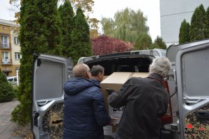 Zdjęcia z przekazania karmy do schroniska - Psiaki kociaki i inne zwierzaki.